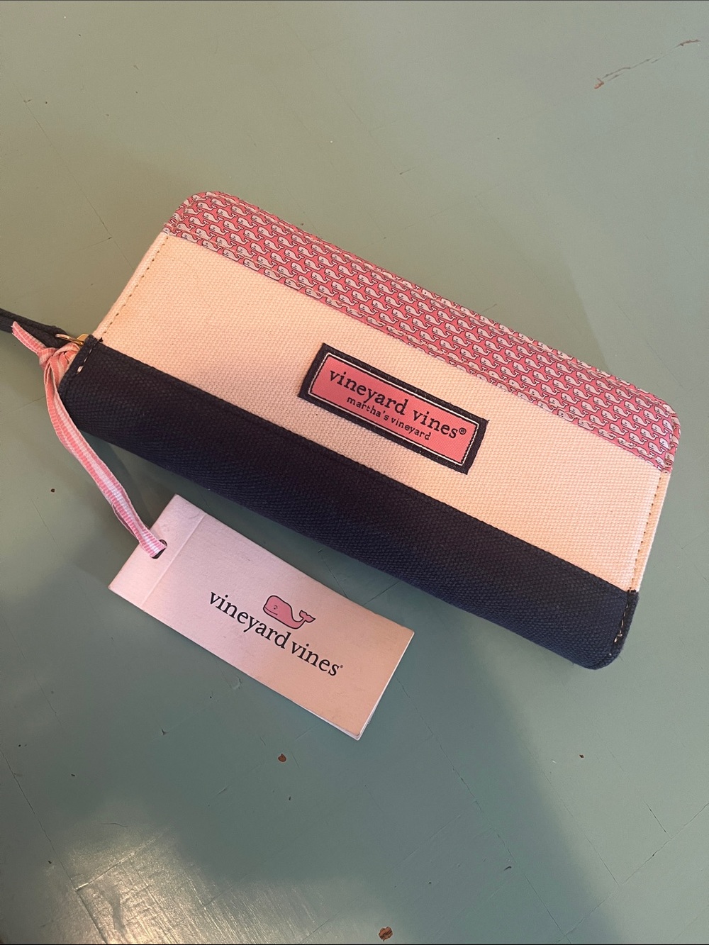 Vineyard Vines Pink, Cream & Navy Zip Wallet